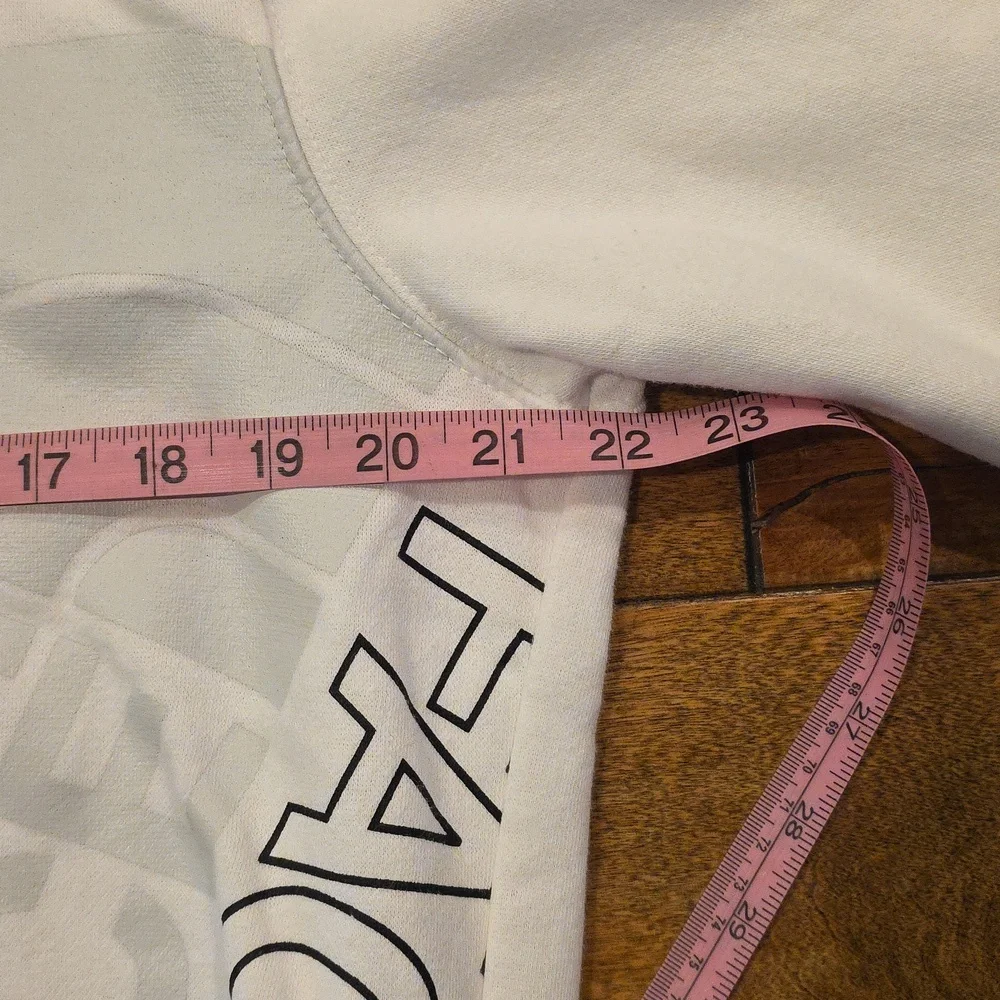 The North Face Men's White and Black All Over‎ Graphic Sweatshirt M